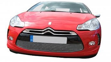 What Are The Pros & Cons Of Chrome Car Grilles?